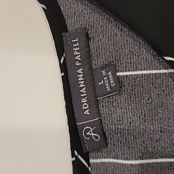 Adrianna Papell Box Check Ruffle Cuff Top Black White Large - Picture 8 of 12